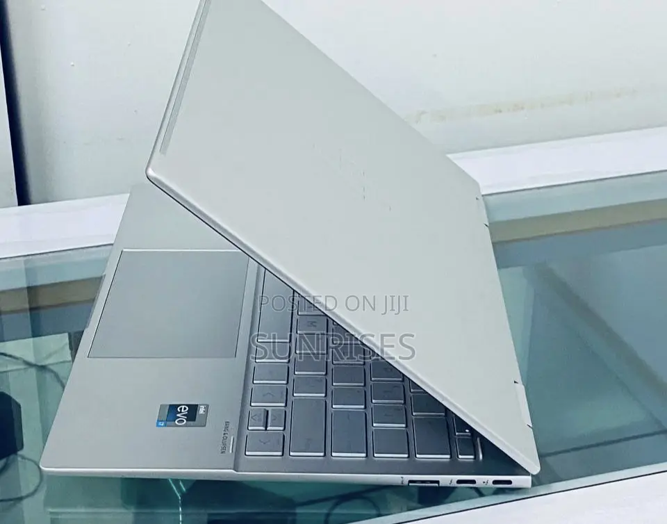 New Laptop HP Envy X360 16GB Intel Core I7 SSD 512GB