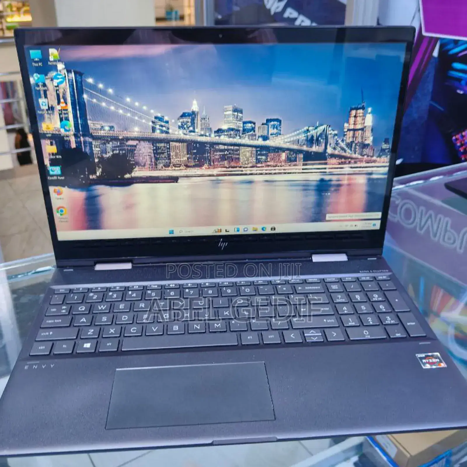 New Laptop HP Envy X360 16GB AMD Ryzen 5 SSD 512GB