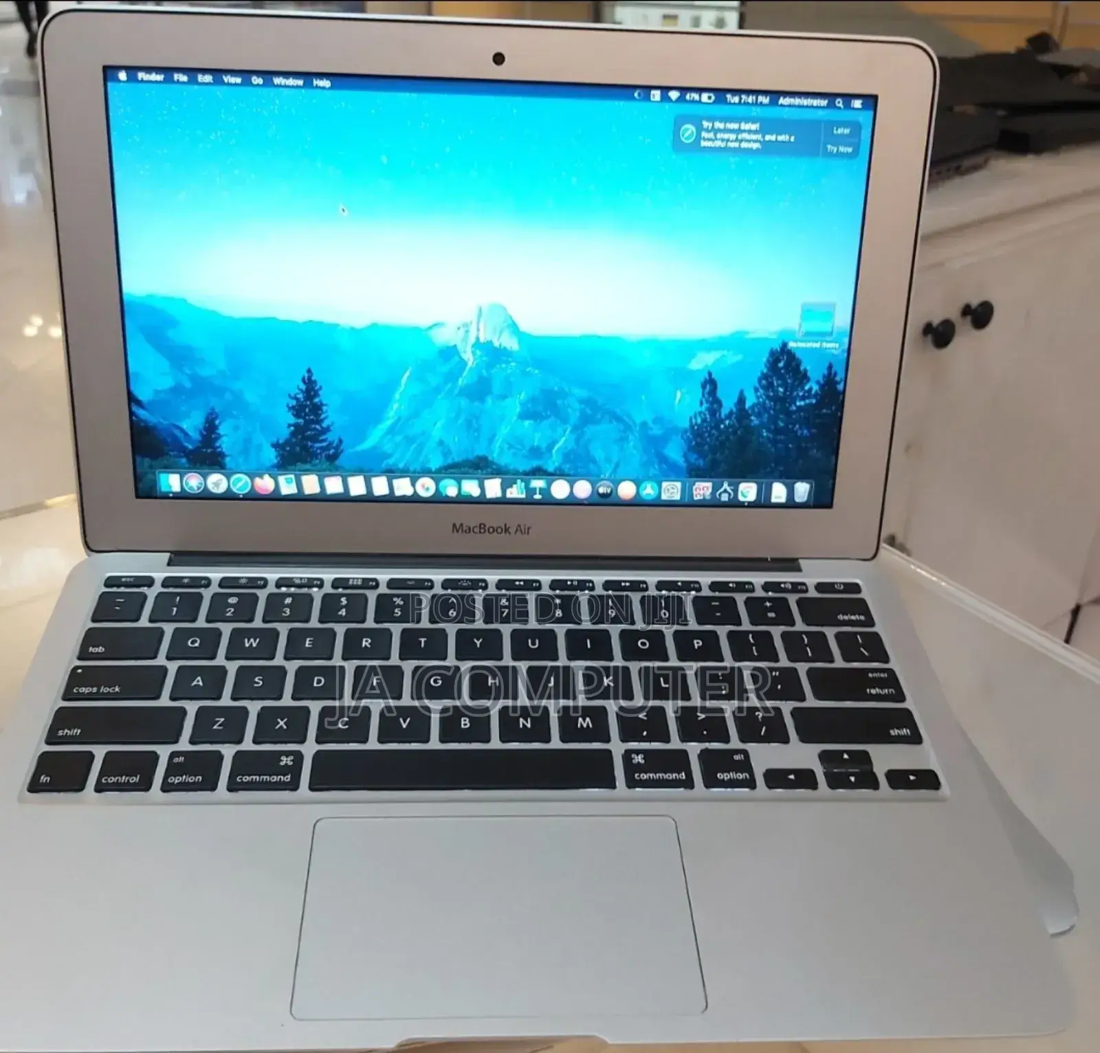 New Laptop Apple MacBook Air 2015 4GB Intel Core I5 SSD 128GB