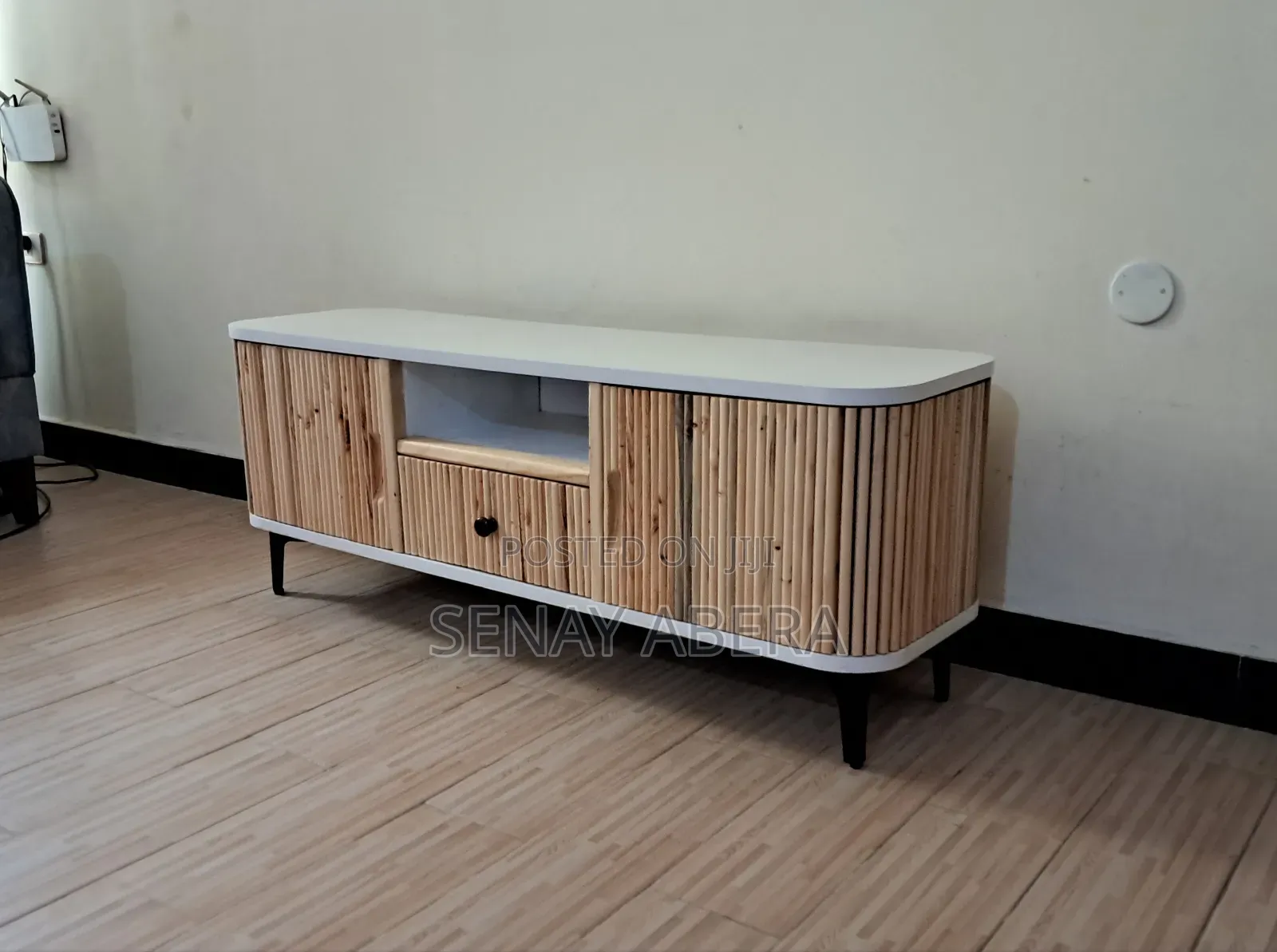 Tv Stand for Lining Room