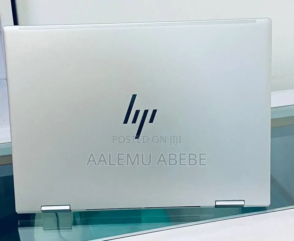 New Laptop HP Envy X360 8GB Intel Core I7 SSD 1T