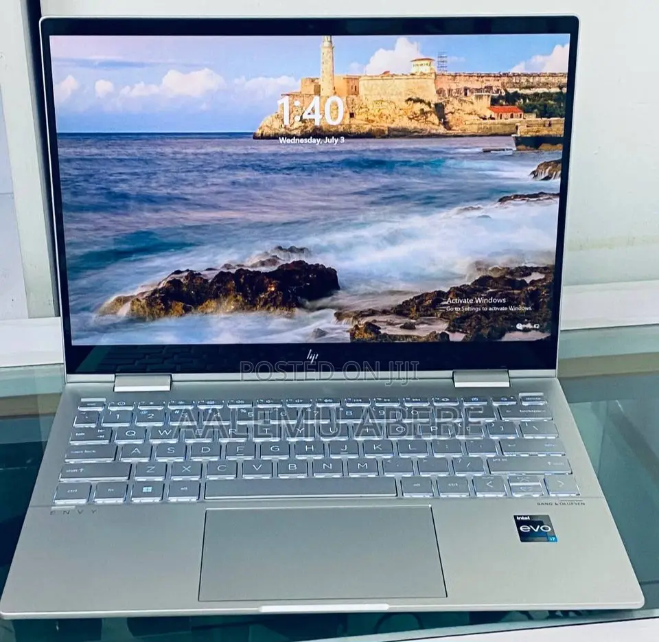 New Laptop HP Envy X360 8GB Intel Core I7 SSD 1T