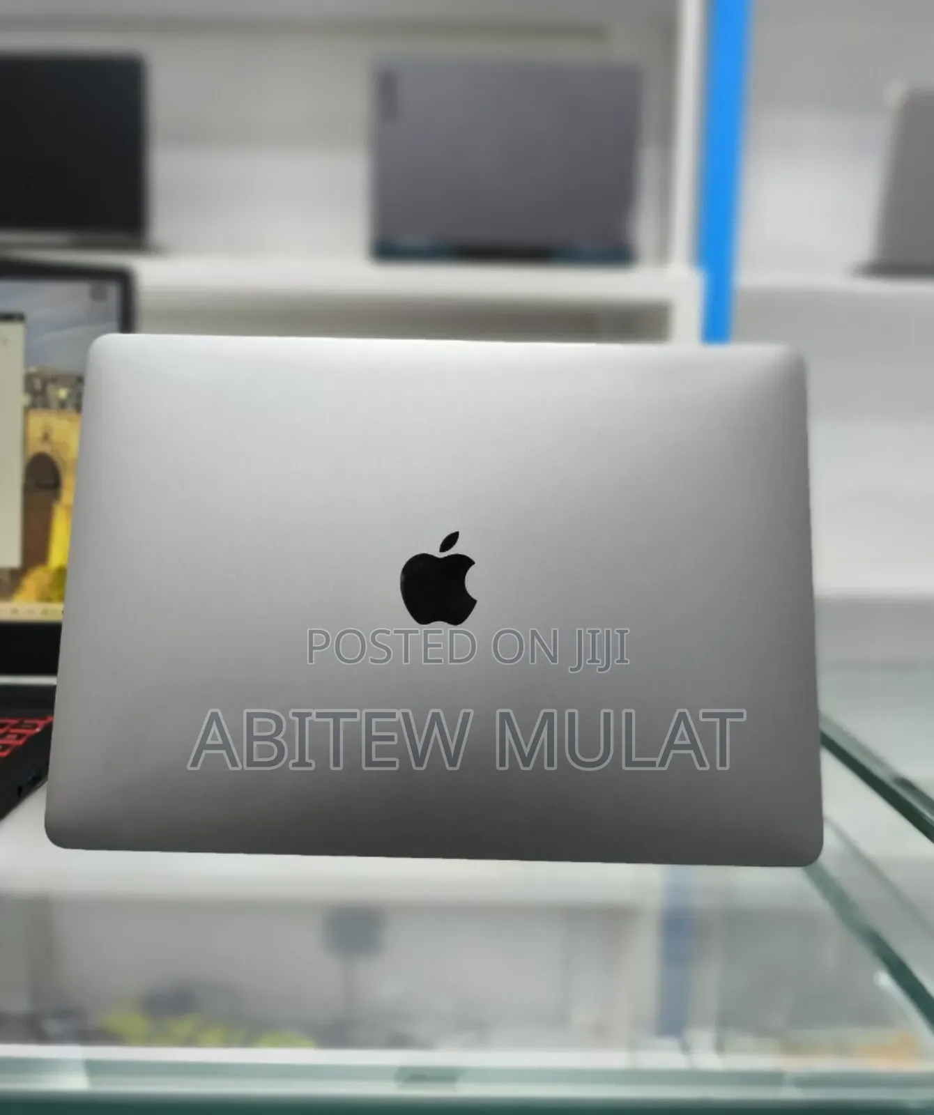 New Laptop Apple MacBook Pro 2019 16GB Intel Core I7 SSD 256GB