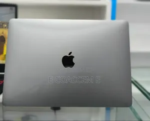 New Laptop Apple MacBook Pro 2019 16GB Intel Core I7 SSD 256GB