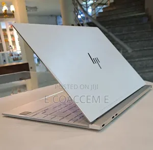 New Laptop HP Spectre 8GB Intel Core I5 SSD 512GB