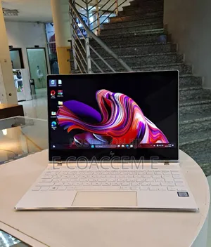 New Laptop HP Spectre 8GB Intel Core I5 SSD 512GB