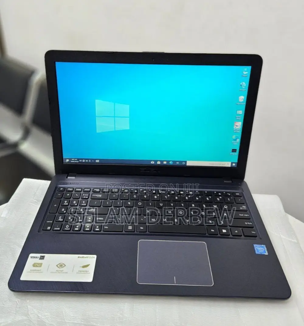 Laptop Asus VivoBook 15 X505BA 4GB Intel Core 2 Quad HDD 500GB