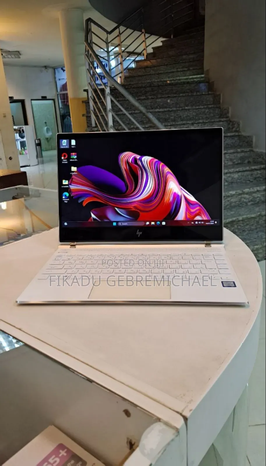 New Laptop HP Spectre 8GB Intel Core I5 SSD 512GB