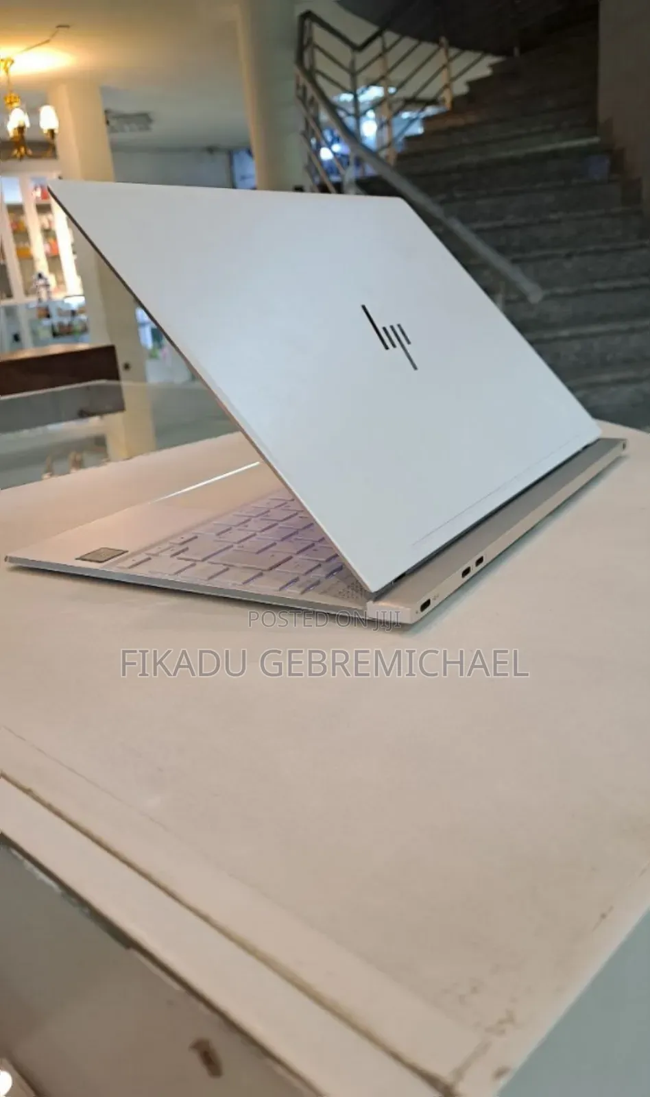 New Laptop HP Spectre 8GB Intel Core I5 SSD 512GB