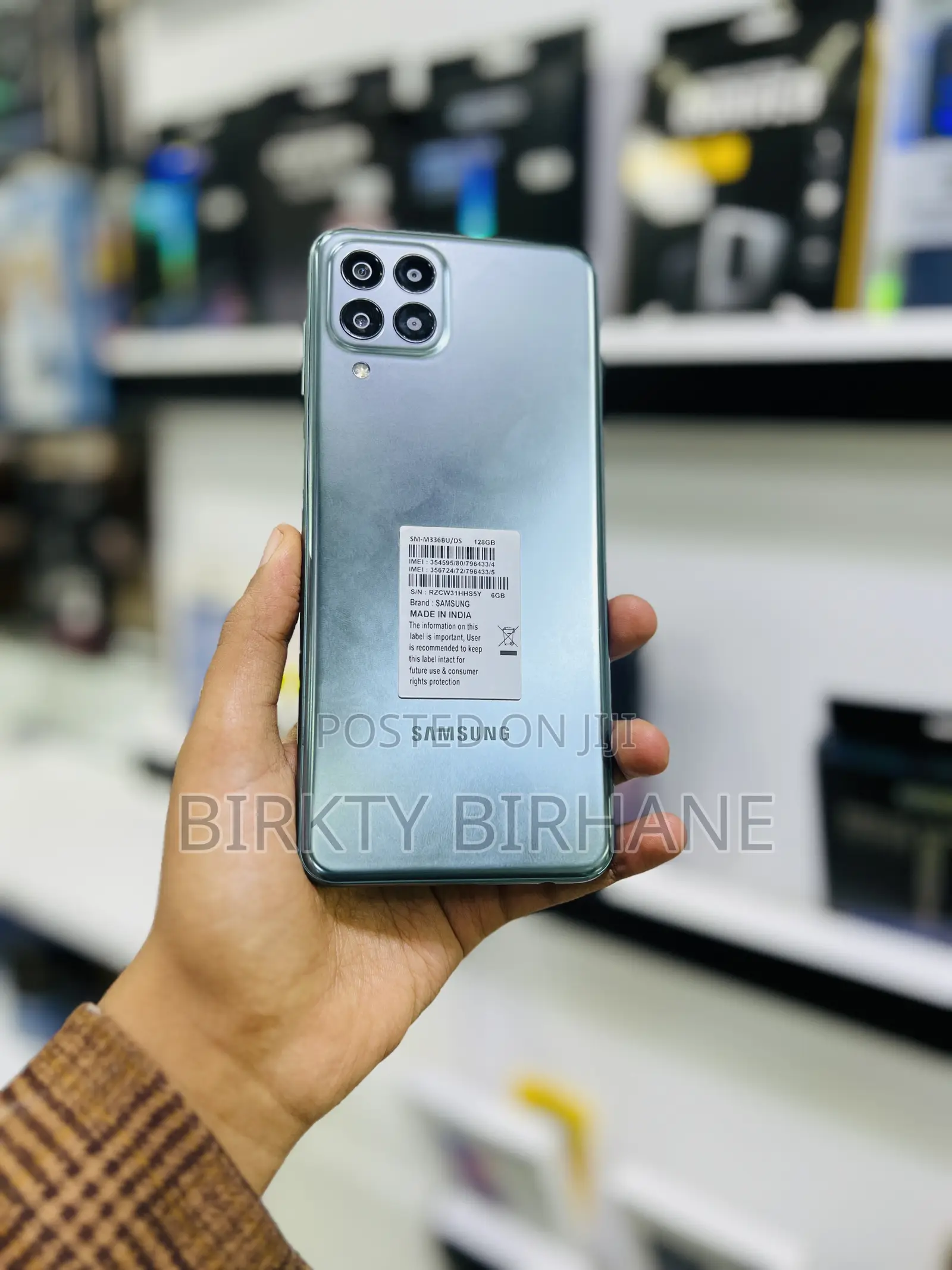 New Samsung Galaxy M33 5G 128 GB Blue