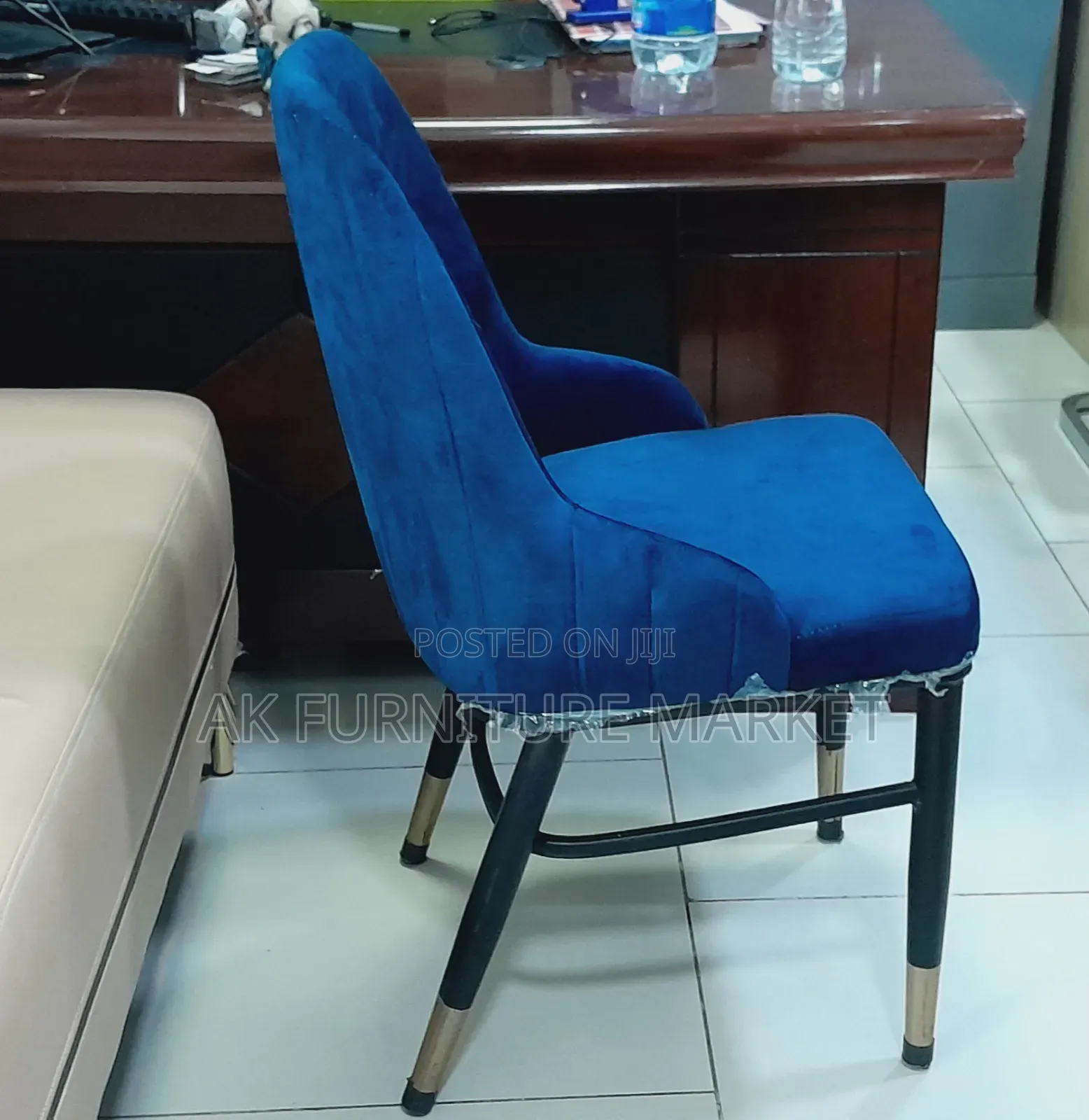 Cafe and Restaurant Chair