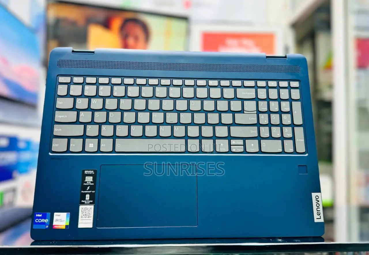 New Laptop Lenovo Flex 5 16GB Intel Core I7 SSD 512GB