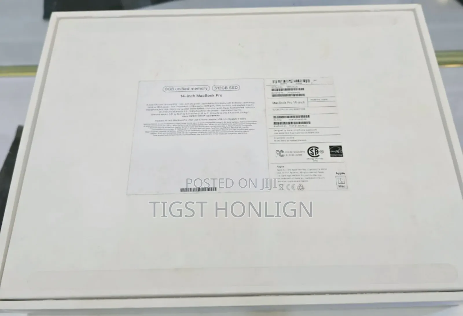 New Laptop Apple MacBook 8GB Apple M3 SSD 512GB