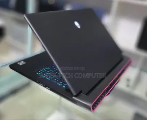 New Laptop Alienware M17x R2 16GB AMD Ryzen 7 SSD 1T