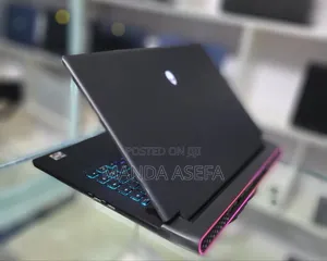 New Laptop Alienware M17x R2 16GB AMD Ryzen 7 SSD 1T