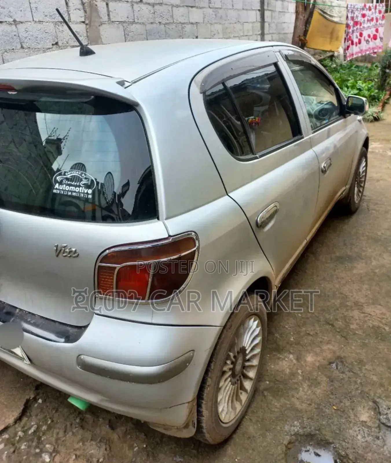 Toyota Vitz 2004 Silver