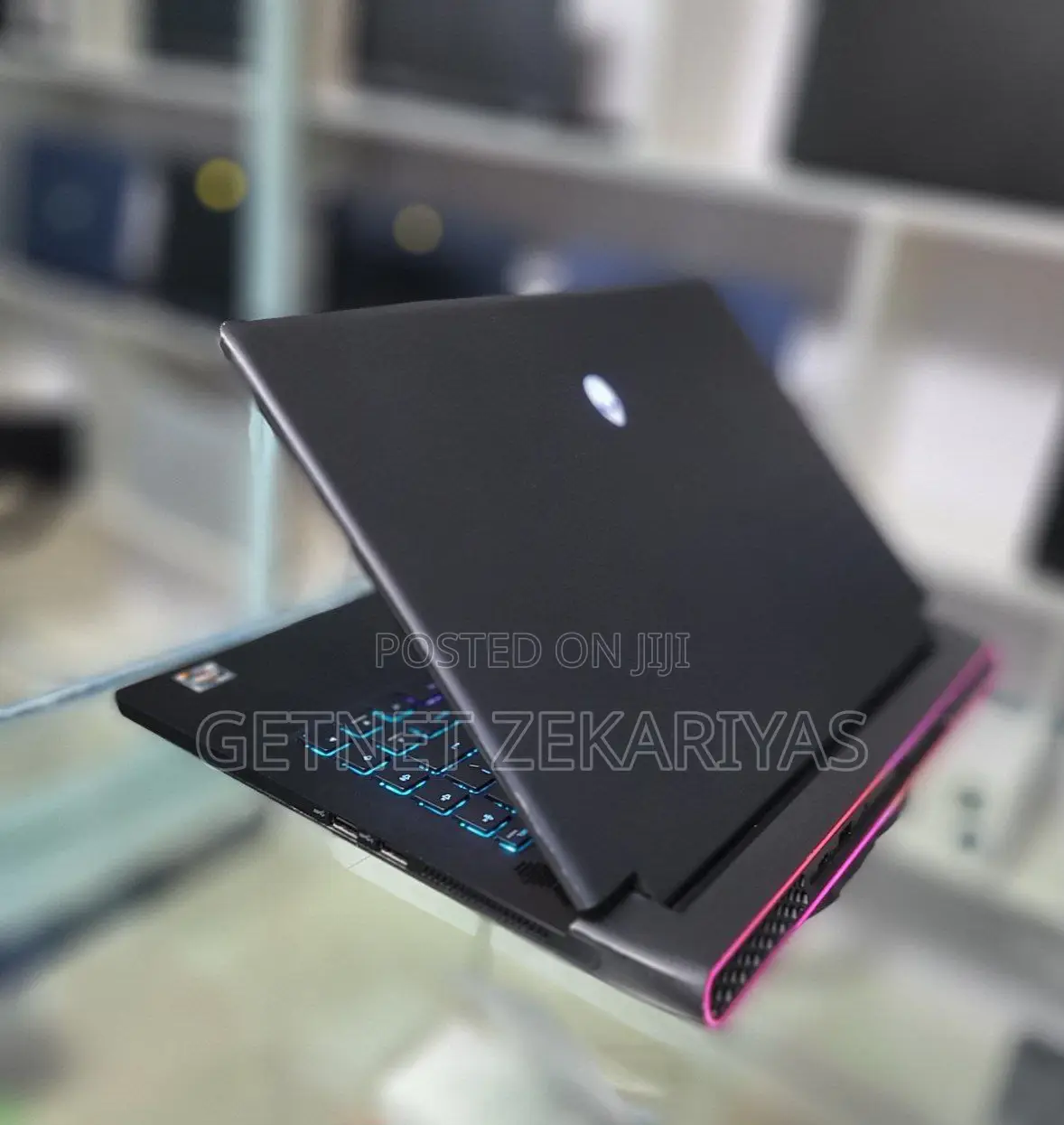 New Laptop Alienware M17x R2 16GB AMD Ryzen 9 SSD 1T