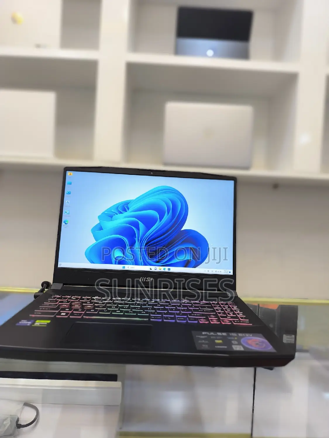 New Laptop MSI Pulse GL76 16GB Intel Core I9 SSD 1T