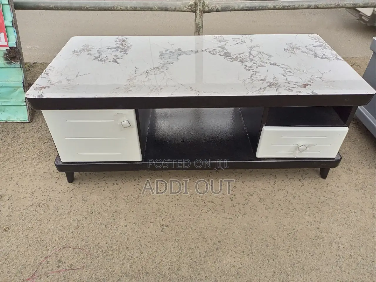 Center Table/ጠረጴዛ