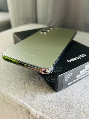 New Samsung Galaxy S23 128 GB Green