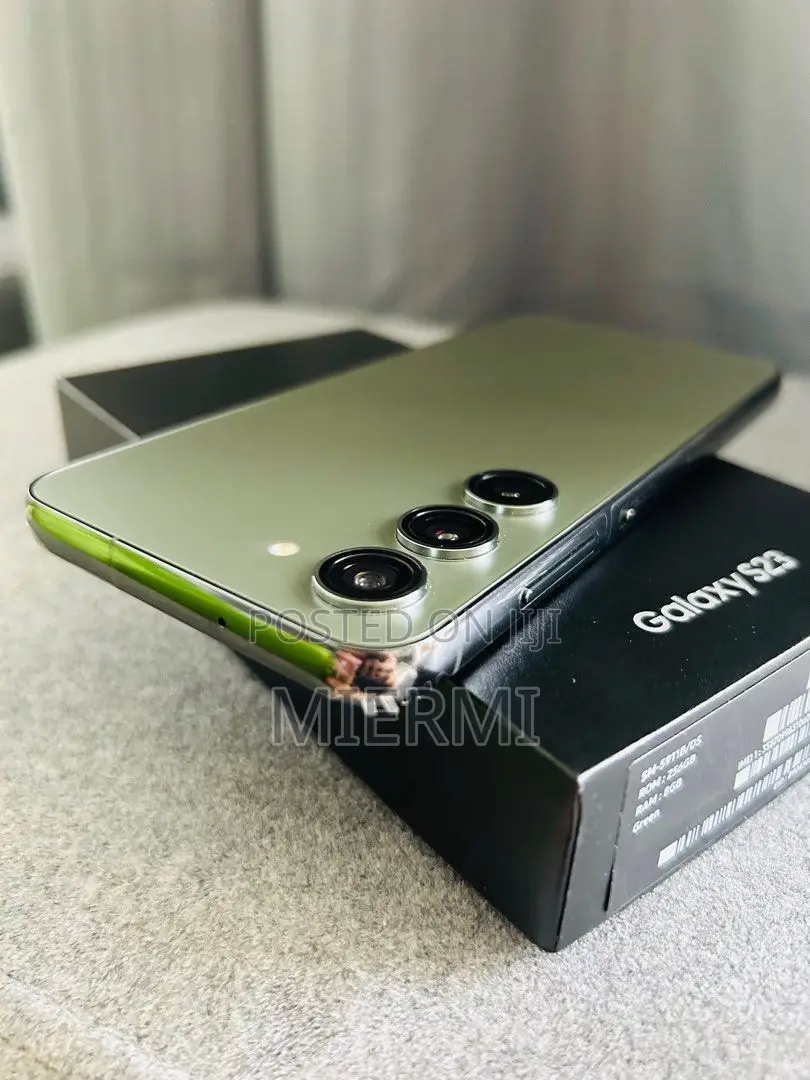 New Samsung Galaxy S23 128 GB Green