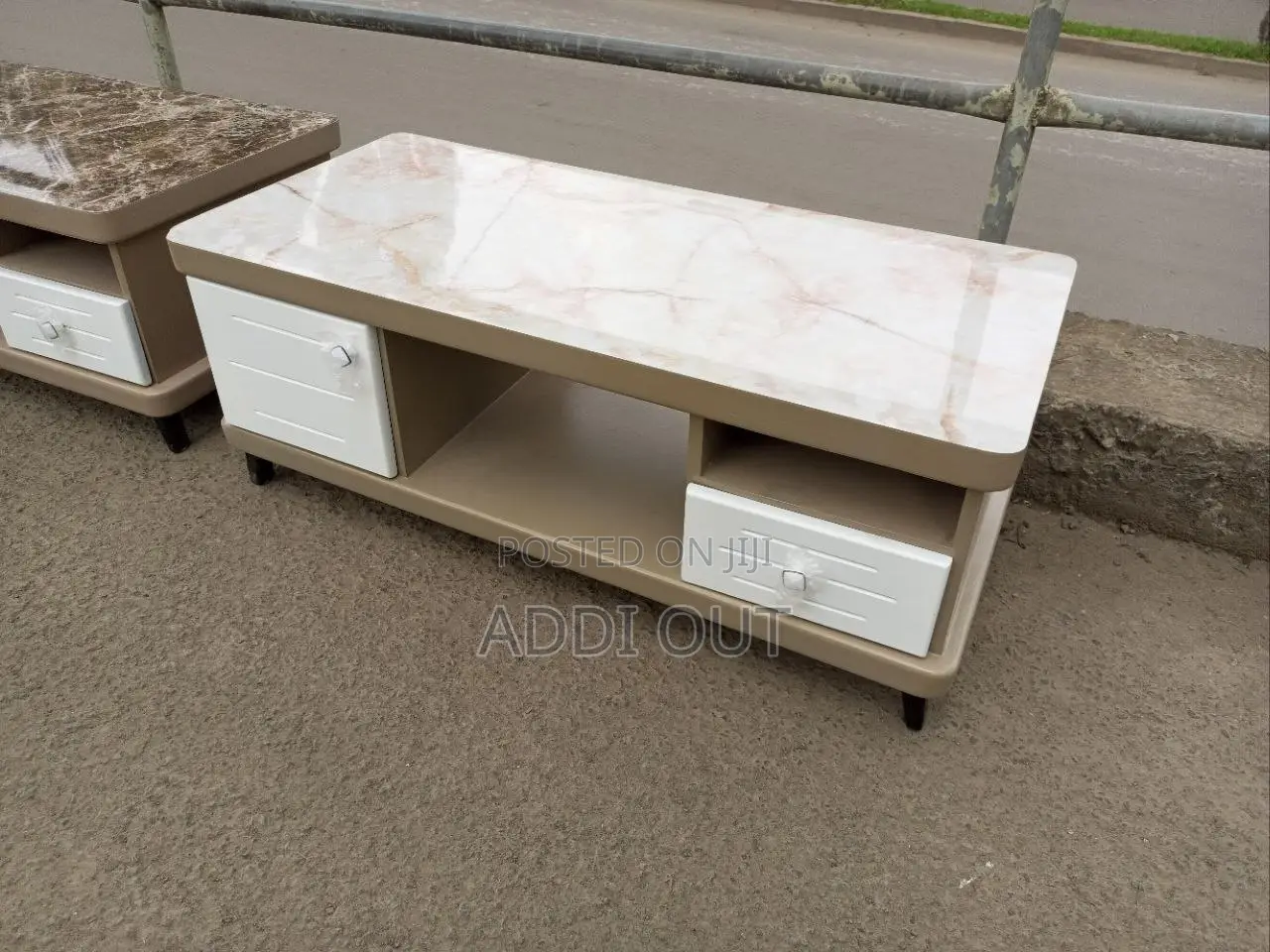 Center Table/ጠረጴዛ