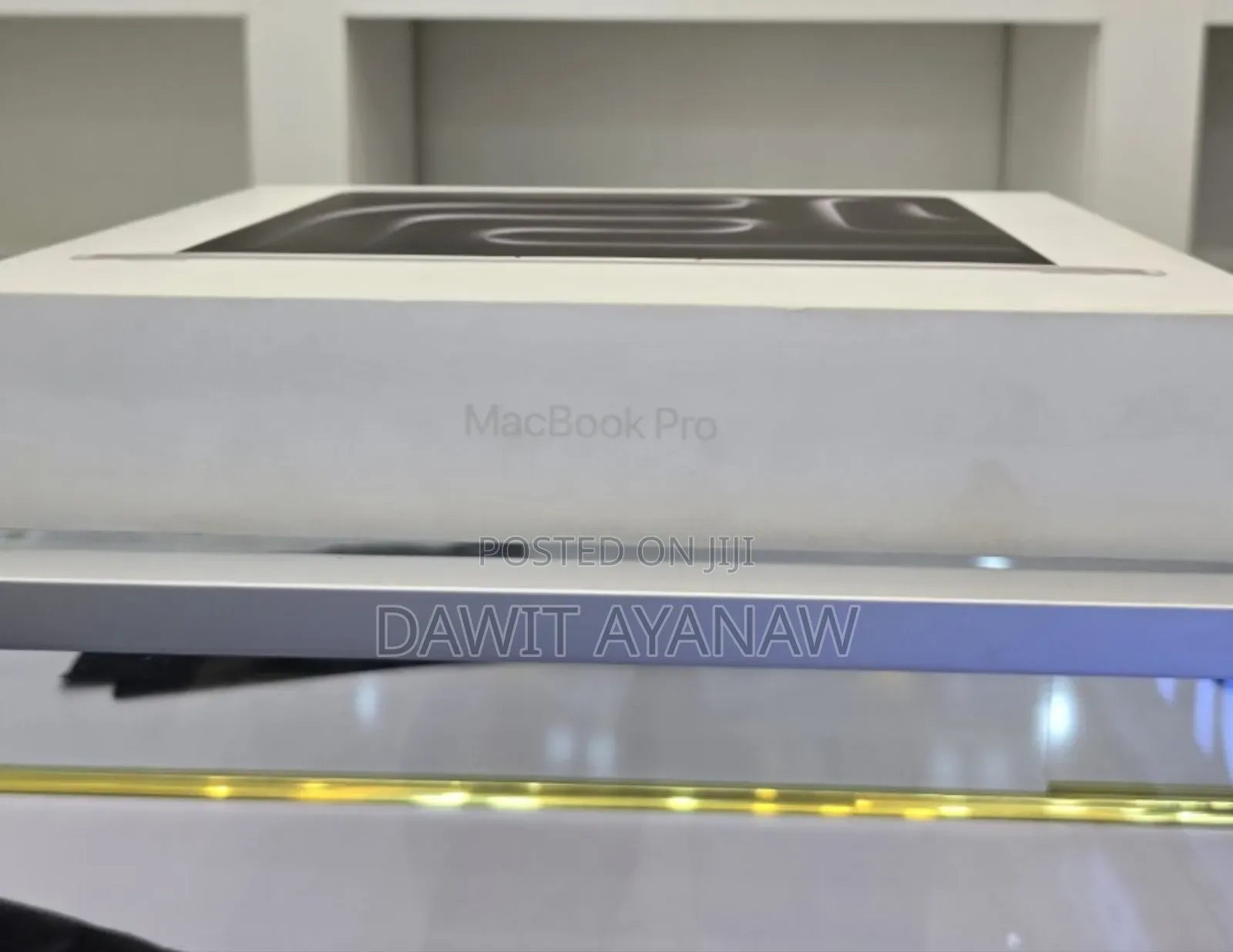 New Apple MacBook Pro 2023 M3 14-Inch 8GB Apple M3 Pro SSD 512GB