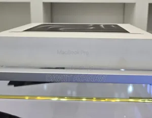 New Apple MacBook Pro 2023 M3 14-Inch 8GB Apple M3 Pro SSD 512GB