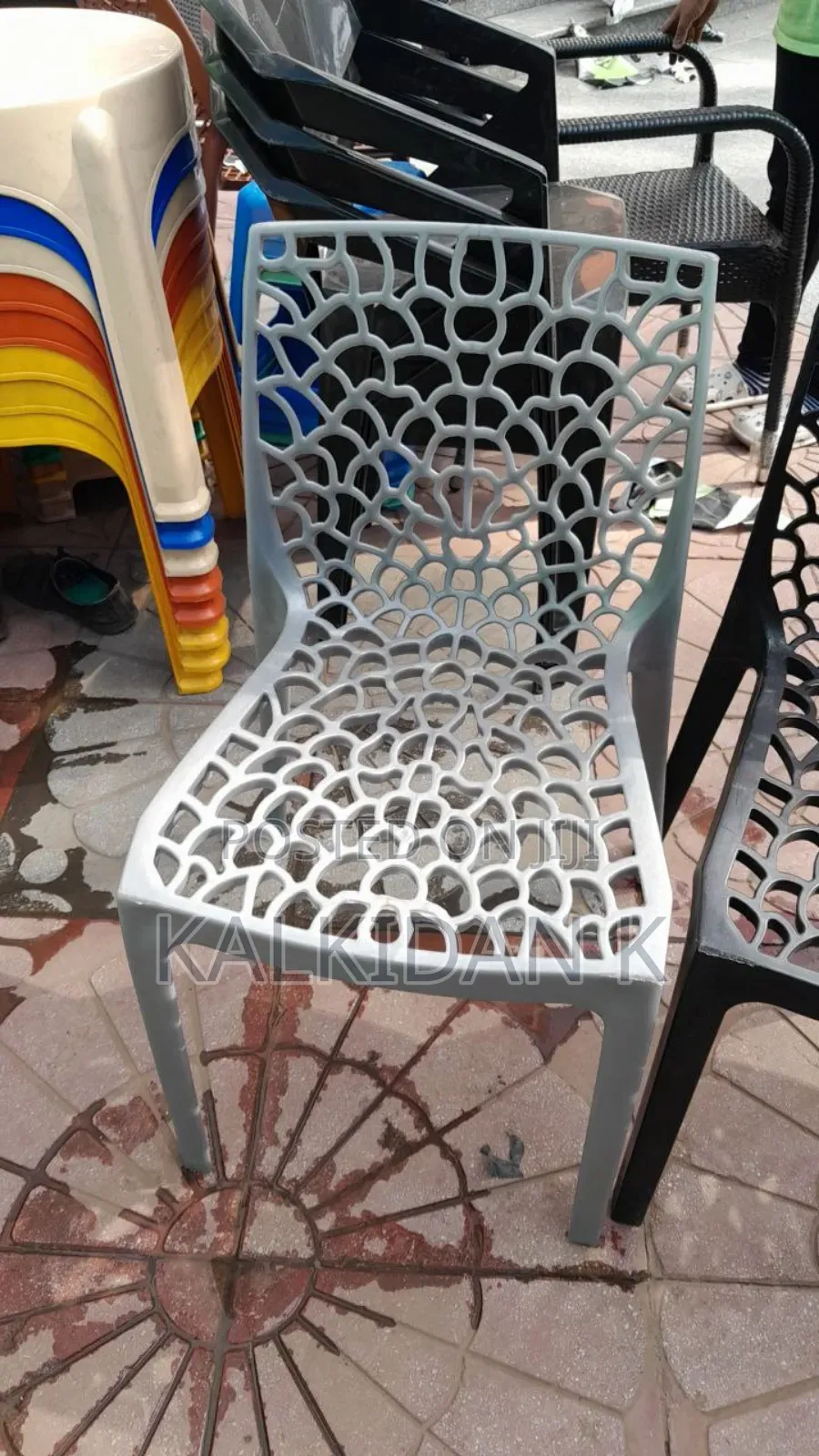 Spider Modern Plastic Chair