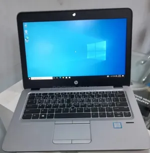 Photo - New Laptop HP EliteBook 820 G4 8GB Intel Core I5 SSD 256GB