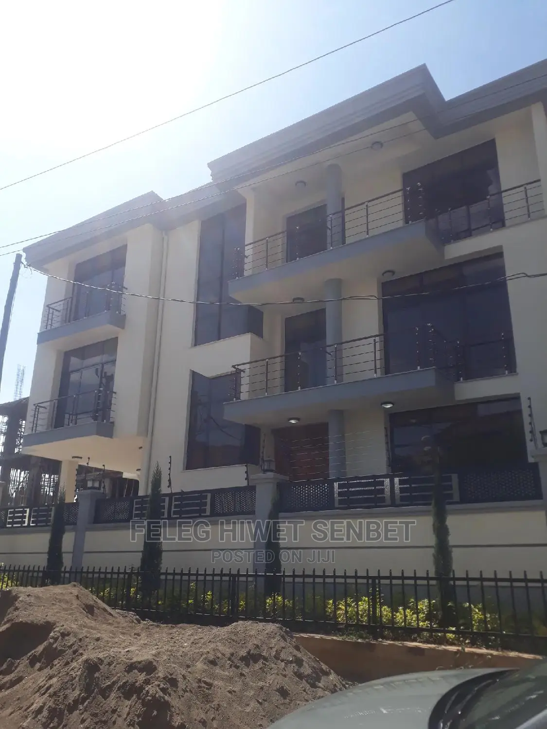 Furnished 9bdrm House in Aa, Bole for rent