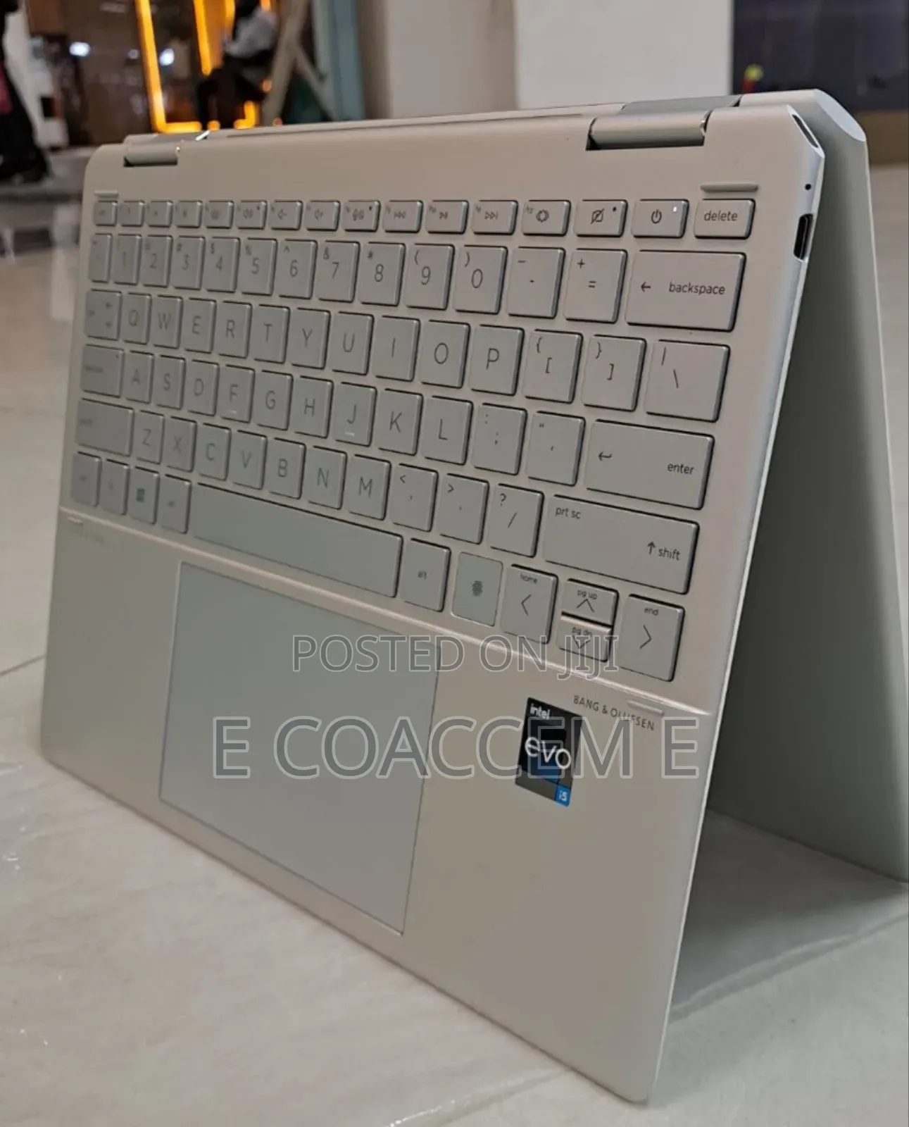 New Laptop HP Spectre 8GB Intel Core I5 SSD 512GB