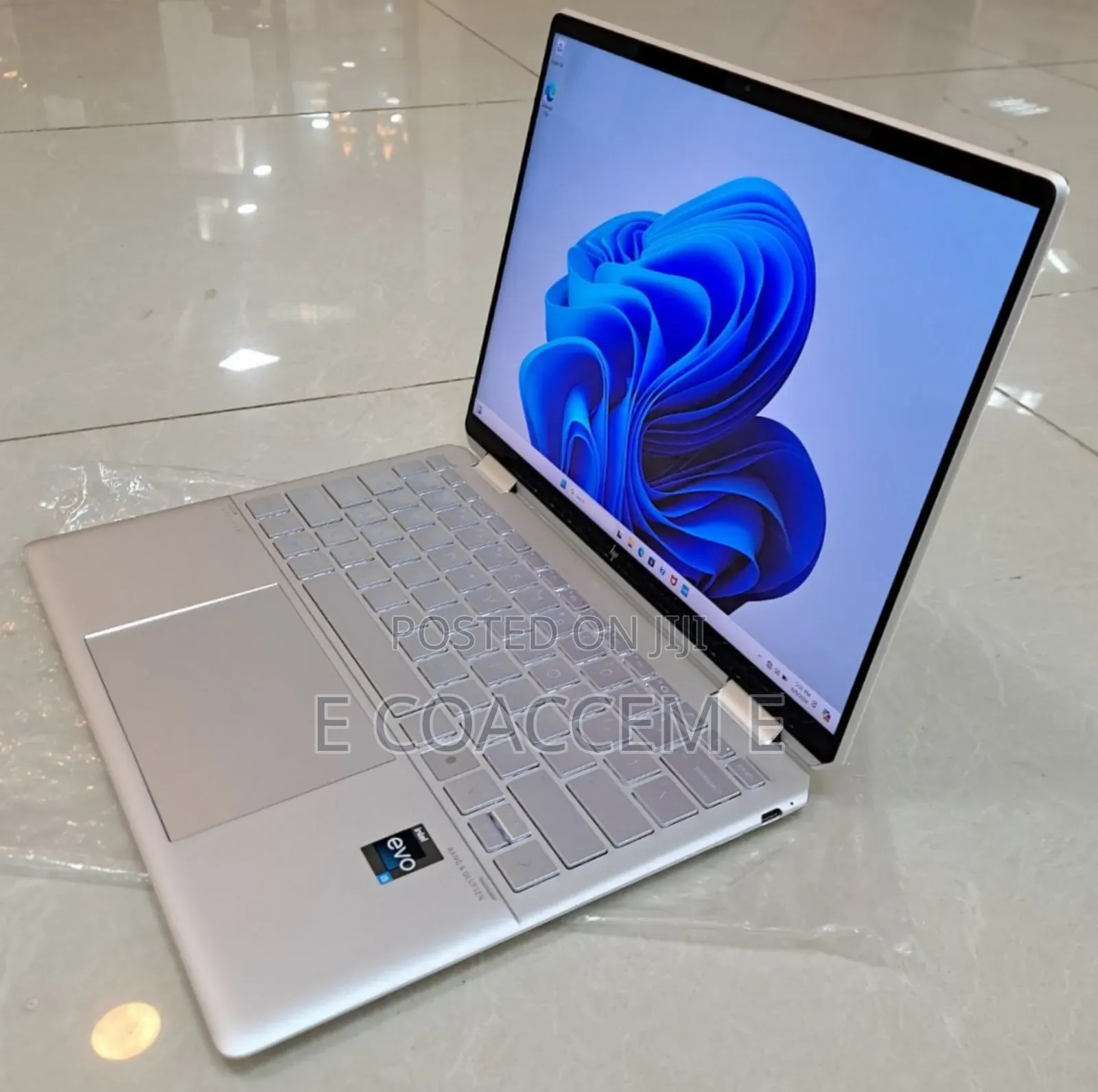 New Laptop HP Spectre 8GB Intel Core I5 SSD 512GB