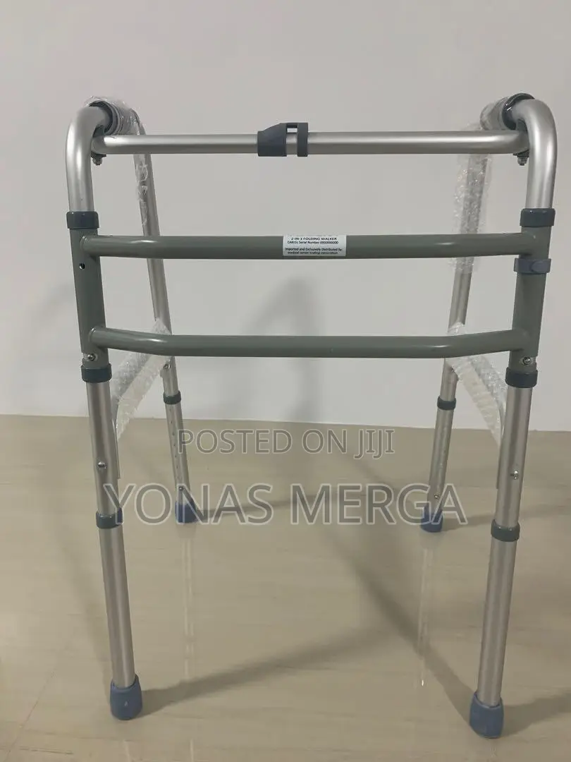 Wlaker_easy-to-Use_<_walker/Walker|Wheeled Walker€}€Walker