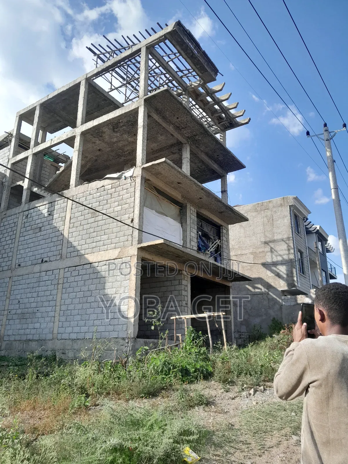 5bdrm House in የሚሸጥ እስኬለተን, Akaky Kaliti for sale