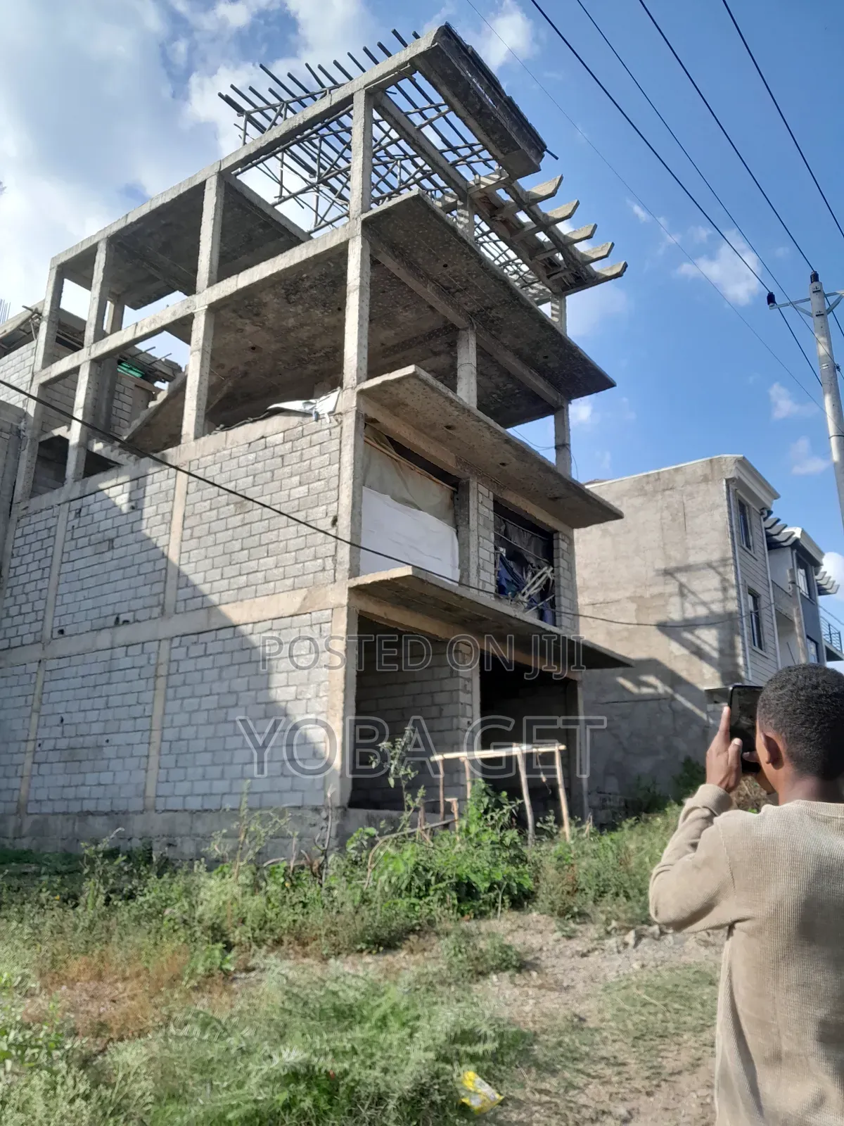5bdrm House in የሚሸጥ እስኬለተን, Akaky Kaliti for sale