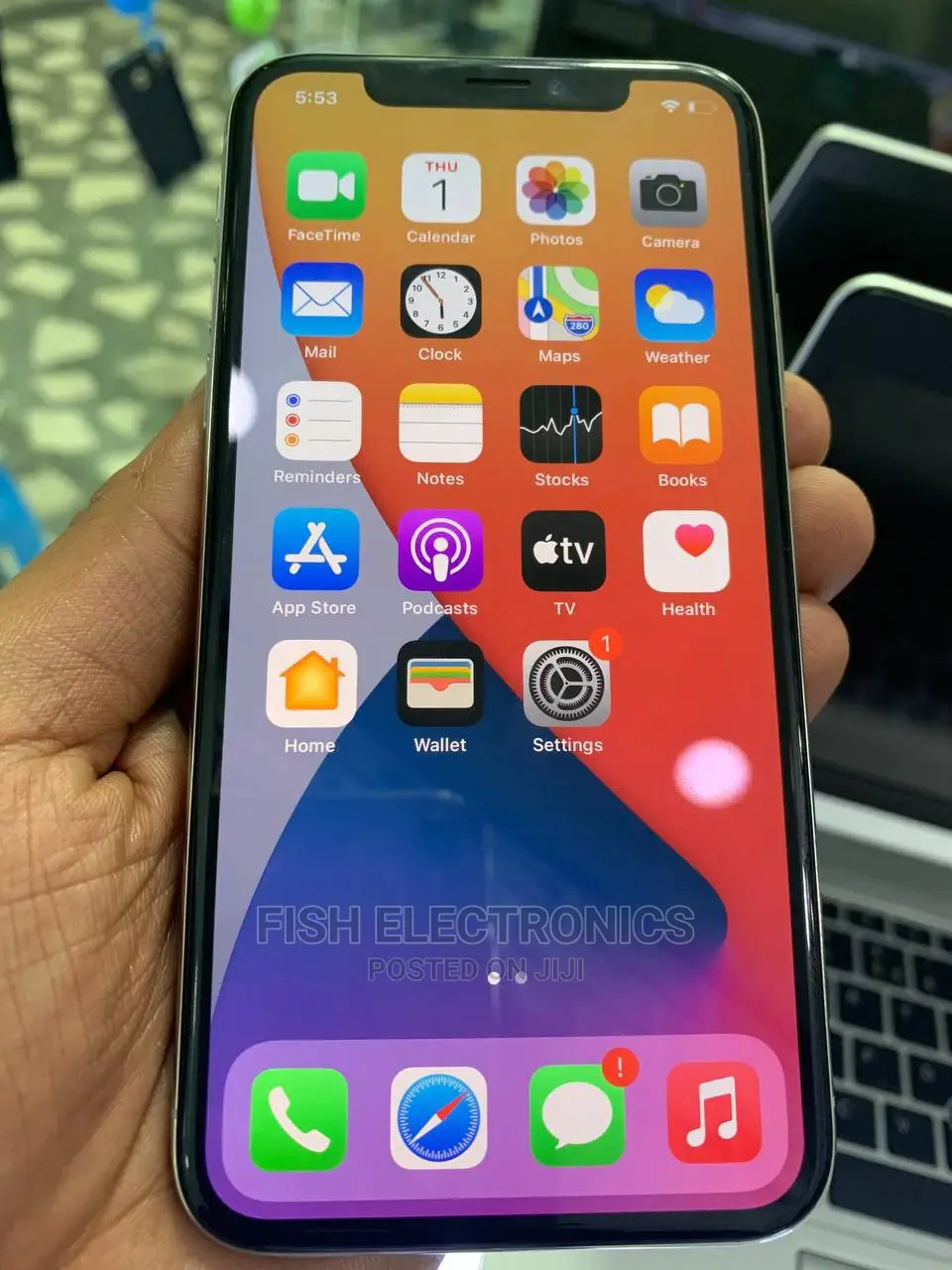 Apple iPhone X 64 GB White