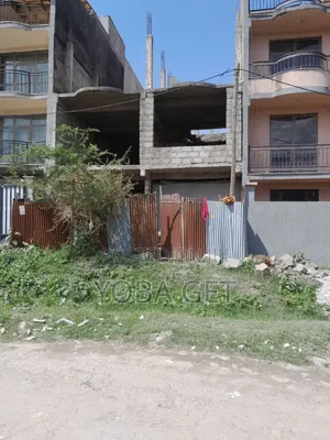 4bdrm House in Akaky Kaliti for sale