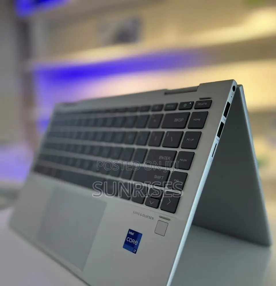 New Laptop HP Envy X360 16GB Intel Core I7 SSD 512GB