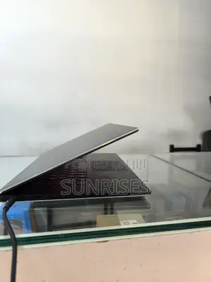 New Laptop Dell Precision 5550 16GB Intel Core I9 SSD 512GB