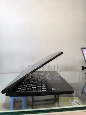 New Laptop HP Victus 16 16GB AMD Ryzen 5 SSD 512GB