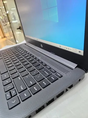 New Laptop HP 250 G6 8GB AMD Ryzen 3 SSD 1T