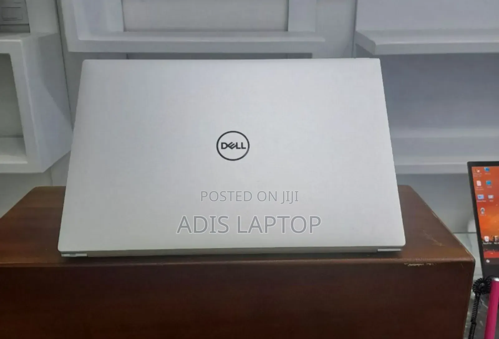 New Laptop Dell XPS 15 32GB Intel Core I9 SSD 2T