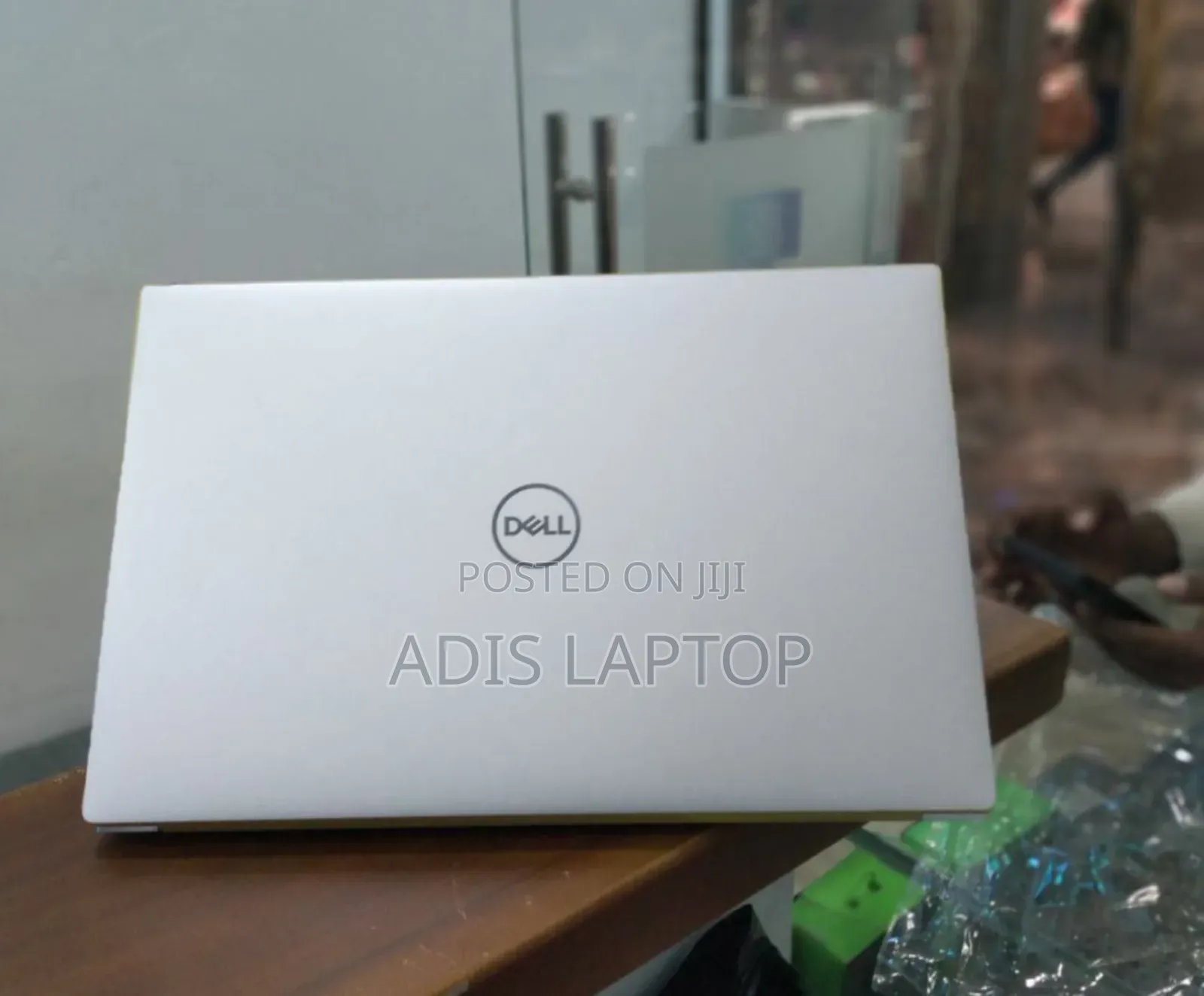 New Laptop Dell XPS 15 32GB Intel Core I9 SSD 2T
