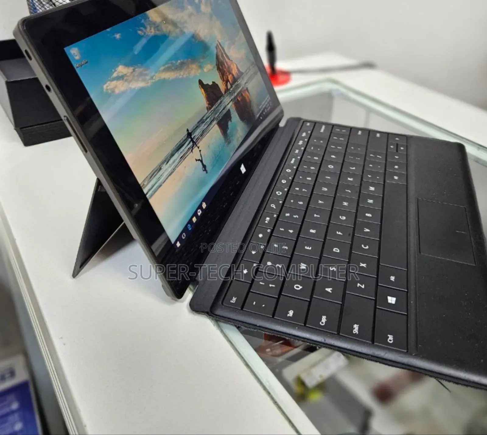 New Laptop Microsoft Surface 2GB Intel Core 2 Quad SSD 32GB