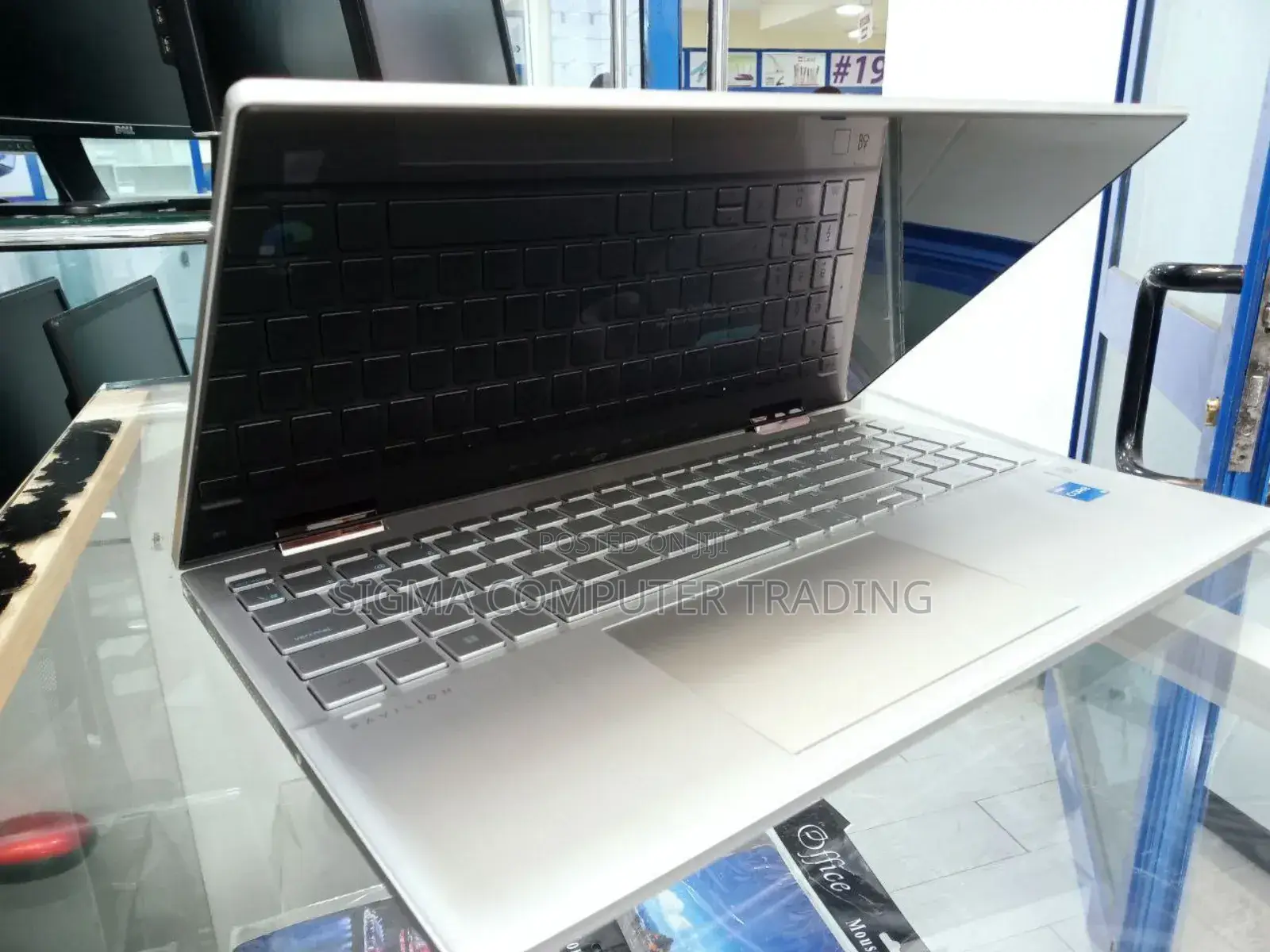 New Laptop HP Pavilion 15 8GB Intel Core I5 SSD 512GB