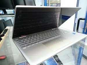 New Laptop HP Pavilion 15 8GB Intel Core I5 SSD 512GB