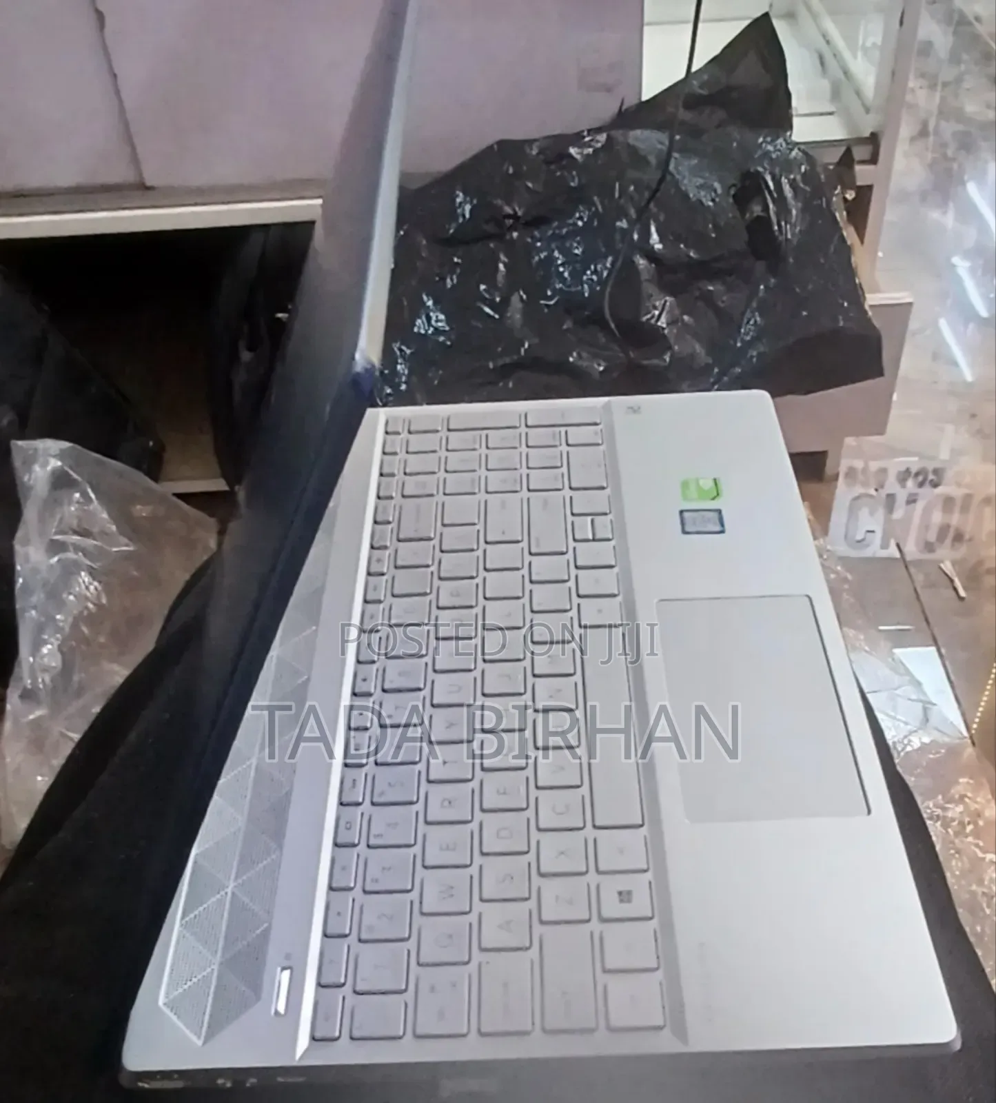 New Laptop HP Pavilion 15 8GB Intel Core i5 HDD+SSD 512GB