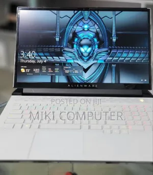 New Laptop Alienware M17x R2 16GB Intel Core I7 SSD 1T