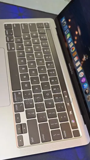 New Laptop Apple MacBook Pro 2020 16GB Intel Core I7 SSD 512GB